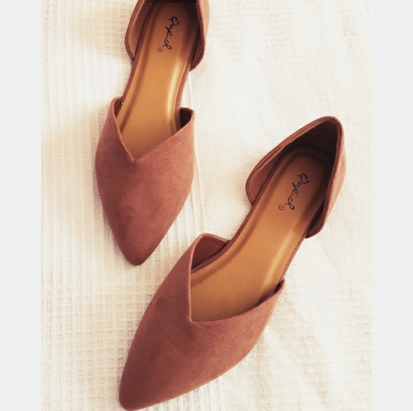 🚨Winter Collection// Dorsay Flat - Picture 2 of 4